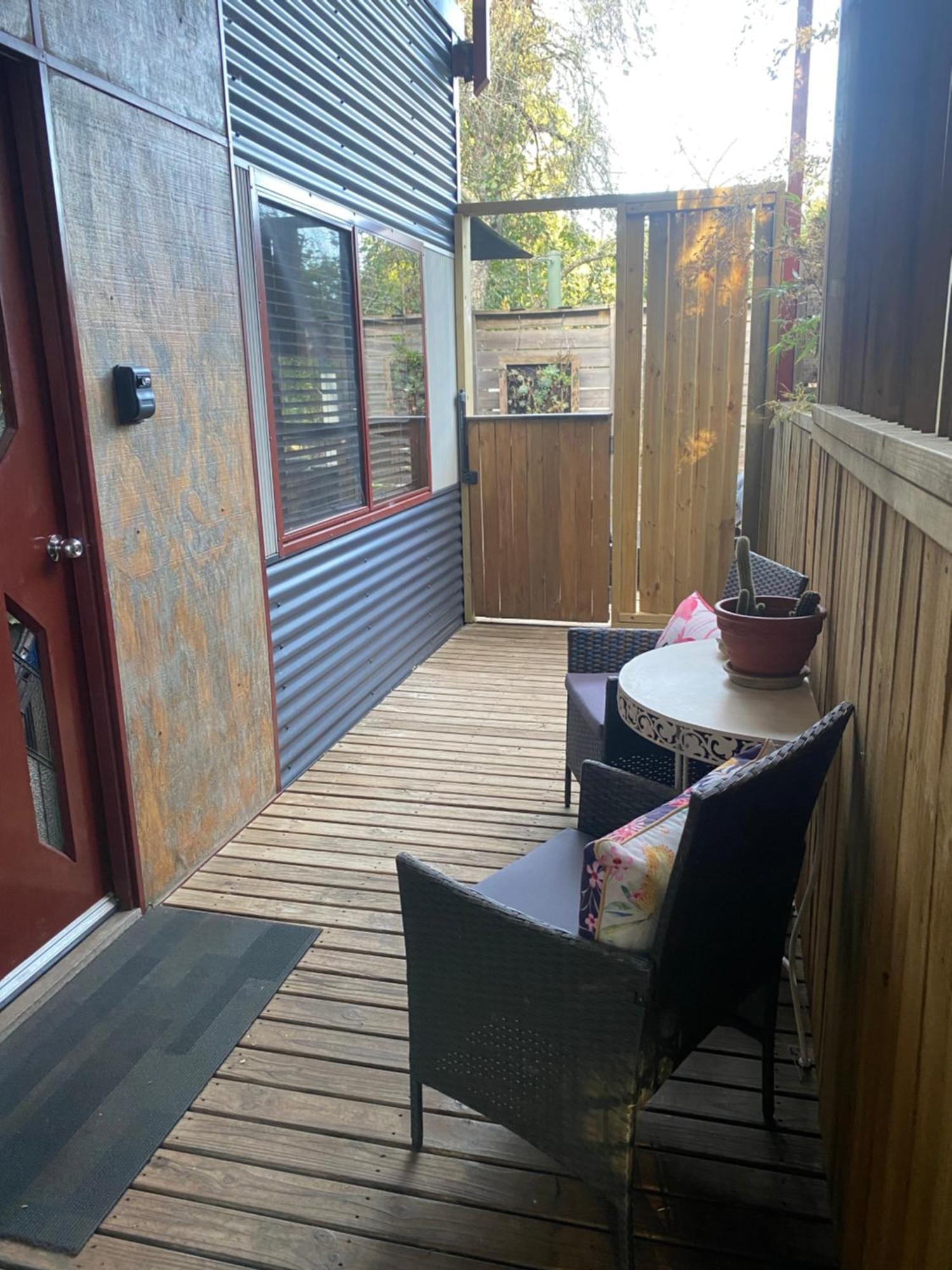 Sutton Spring Art Retreats Apartment Дейлсфорд Стая снимка