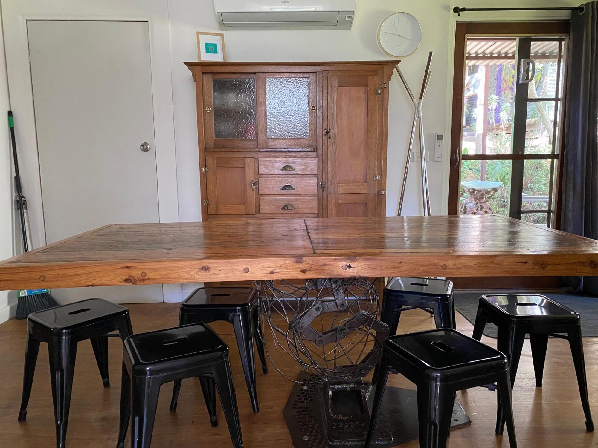 Sutton Spring Art Retreats Apartment Дейлсфорд Стая снимка